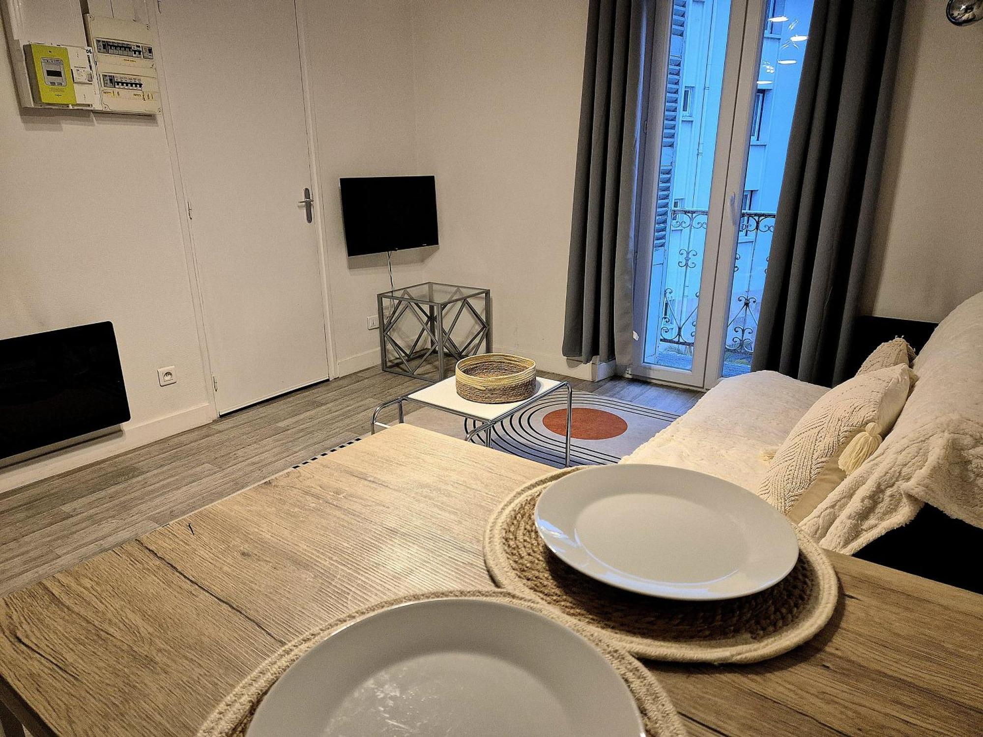 Le Cocon-t2-proche Du Centre-wifi Appartement